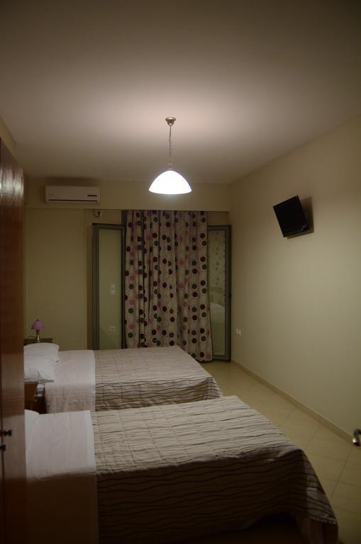 Papanikolaou Rooms Neochori  エクステリア 写真
